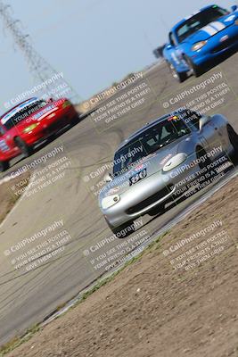 media/Apr-30-2022-CalClub SCCA (Sat) [[98b58ad398]]/Group 5/Race (Outside Grapevine)/